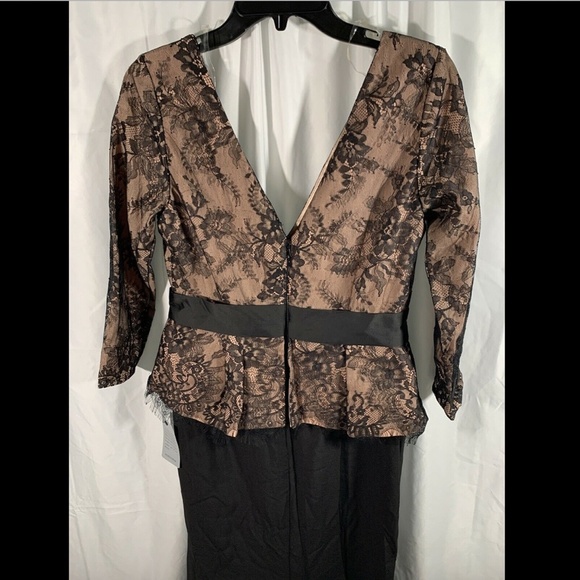 NEW $288 JS COLLECTIONS Lace &‎ Crepe Peplum Gown Black/Nude [SZ 6 ] - Picture 8 of 8